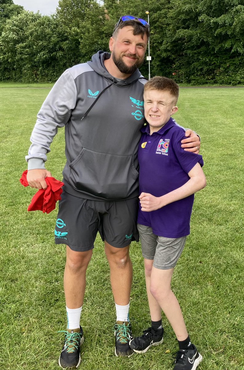 GwilLLANELLIWARRIORS tweet media