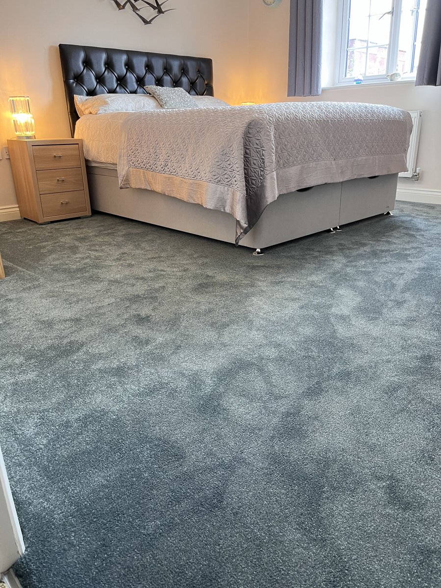 V & A Carpets tweet media