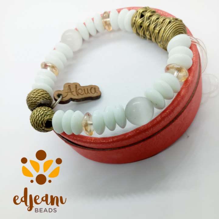 EdjeaniBeads's tweet photo. Got a bracelet you just can’t let go?? 
I got you! Bring it &amp; let me cannibalize if for you! At a fee of course!☺️
Kintsukuroi in this dish!😍😍😍
0500001545 https://t.co/D2NHYUsEtu