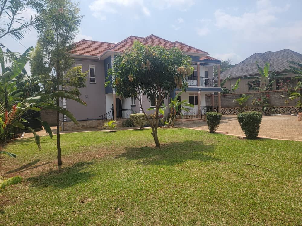 ddiiroproperty's tweet photo. 6 bedrooms,  5 bathrooms seated on 23 decimal
Mature compound
Rent is 2.5m
Selling 650m https://t.co/nIKRKo8Yj8