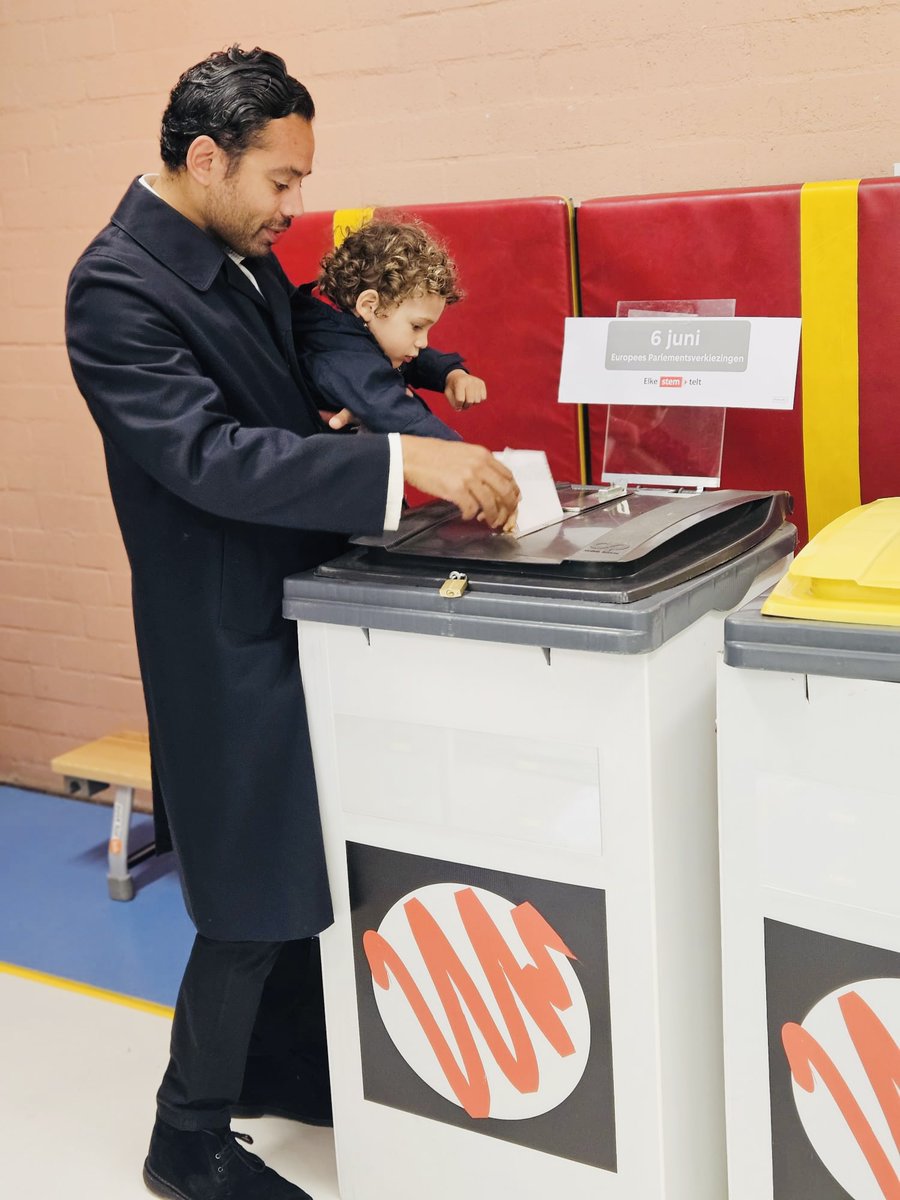 Voted for a Europe urgently committed to upholding international law (especially human rights), combating the climate crisis and the great value of arts &amp; culture in society. #europeanelections #democracy #voteforawoman