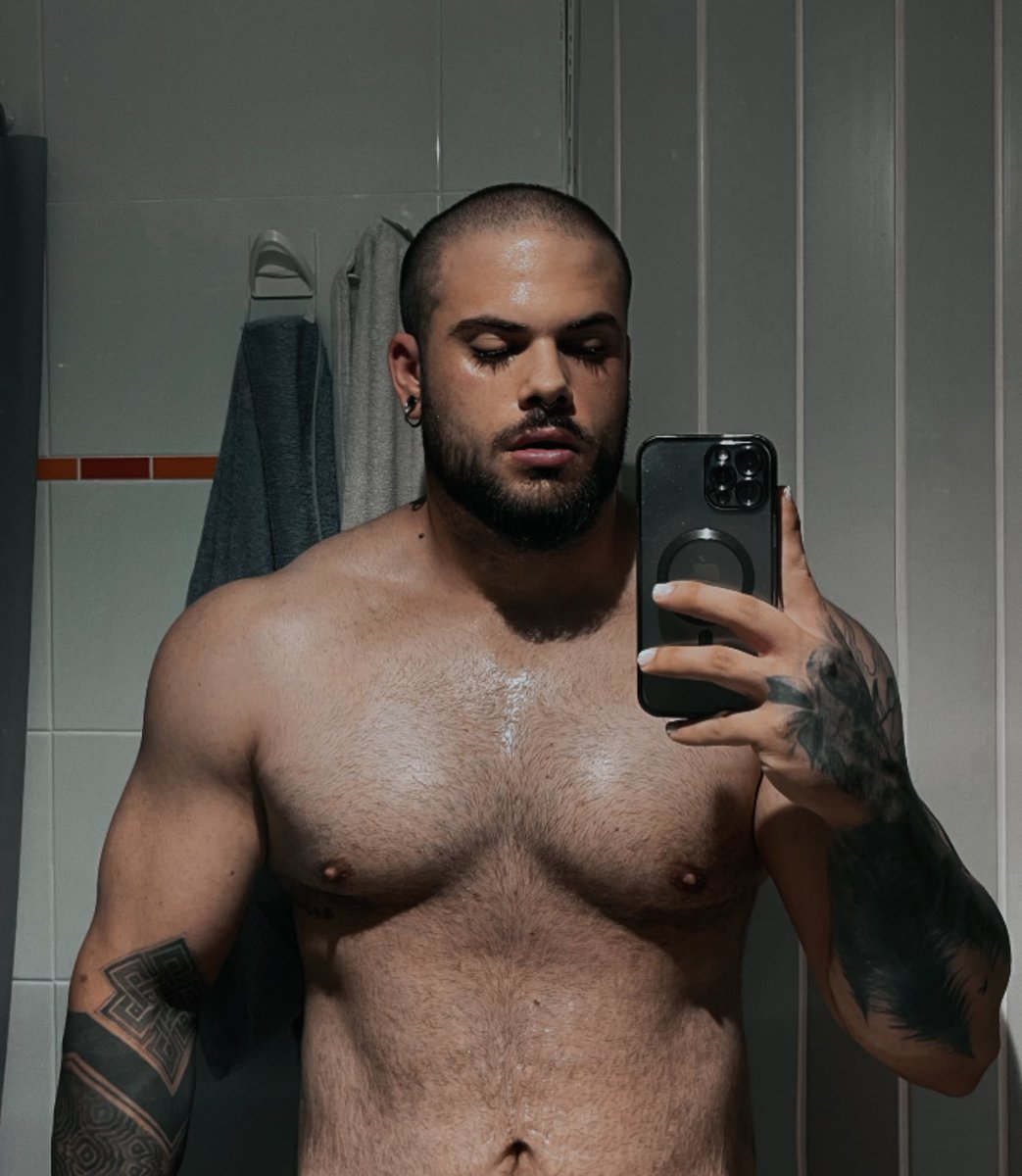 realvalleee's tweet photo. Cardio hecho y sin moverme de la cama 😈
Te apuntas al siguiente? 😏 https://t.co/XrlRQES2Fv