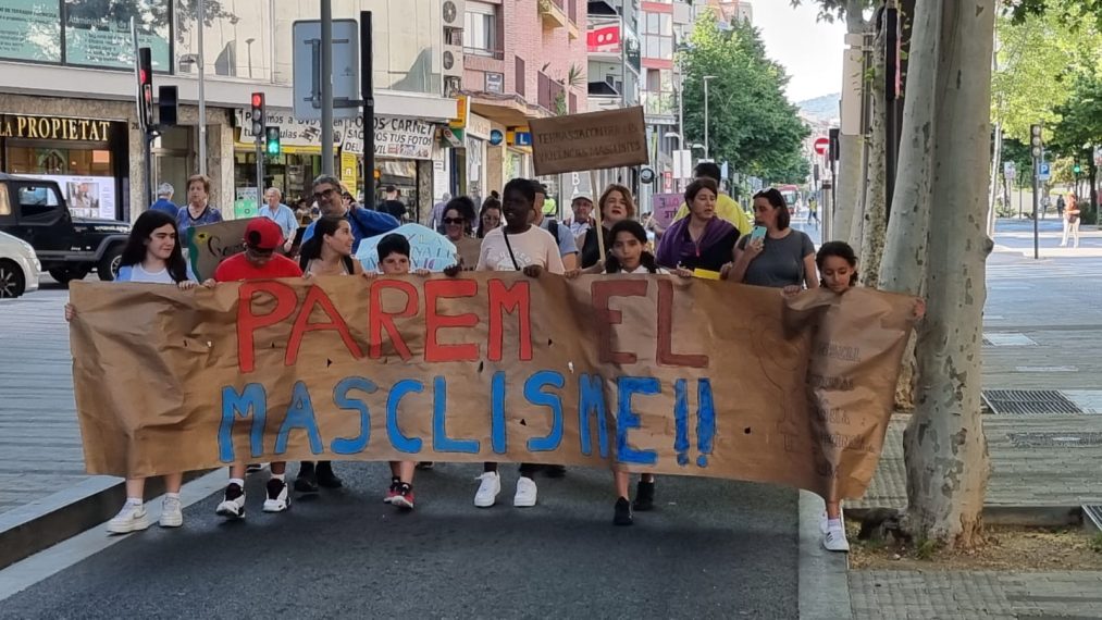 📢| Infants i adolescents es manifesten contra el #masclisme de la mà del Consell Municipal d’Infants i Adolescents de #Terrassa, el #CMIAT 

▶️Ens expliquen la iniciativa terrassadigital.cat/infants-i-adol…