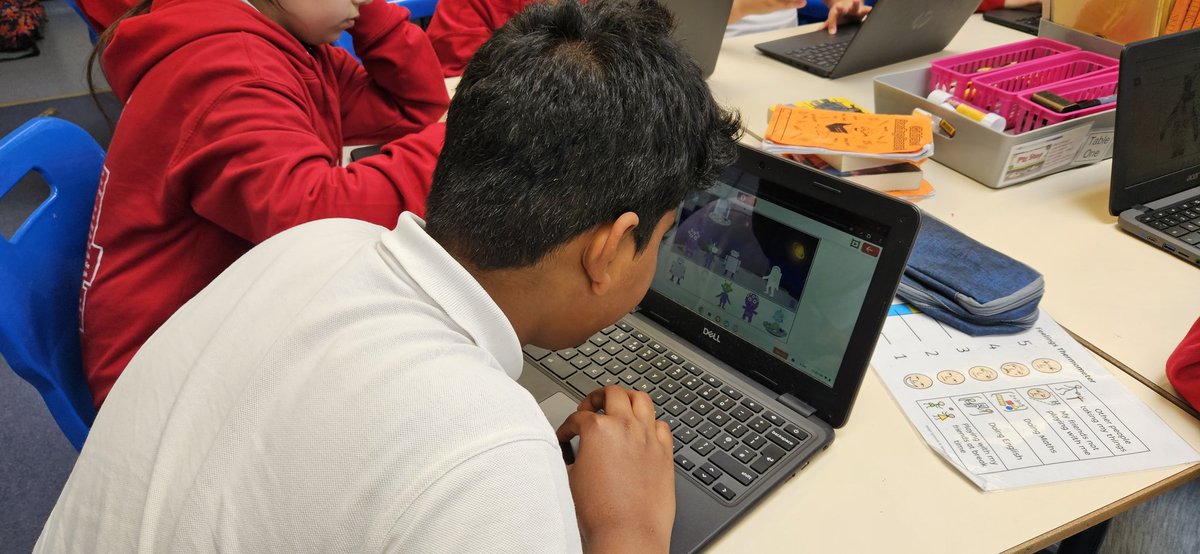 MrsMalhotraCTS's tweet image. Researching resources for our new topic on Quizzing. Lots of fun creating and dressing our characters @MissPenfoldCTS @headcherrytree @CTS_Watford @MissByrneCTS #CTSComputing