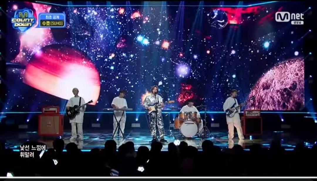 دو تا اجراش فوق العاده بود 😍
ویژوال جونمیون خیره کنندس  ووکالش خداااااس 😍

SUHO ROCKS M COUNTDOWN
#SUHOonMCountdown
#수호_점선면_1to3
#SUHO #수호