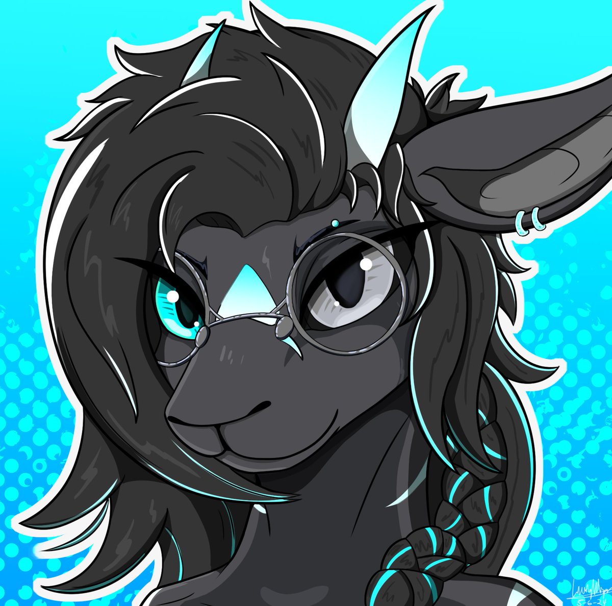 Living_Whisper's tweet photo. Emergency badge commissions for 55usd
I'm broke :/

2 slots https://t.co/qjbdpcR0qd