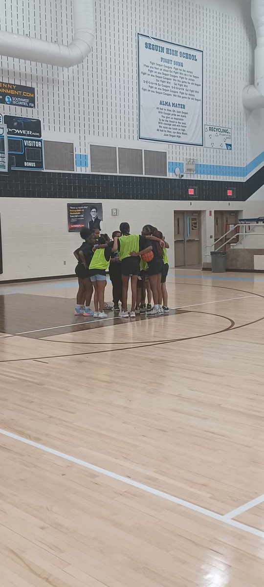 GirlsSeguin's tweet photo. Camp was a success!! We had so much fun teaching the game to our campers and received praise from the parents! Great job Lady Cougars and Future Cougars! 🏀🐾🏀🐾🏀🐾 @blin_jr @coachjoegordon @AISD_ATH @JuanSeguinHS The Future is Bright!! 🏀🐾🏀🐾 https://t.co/5BunyRhtN5