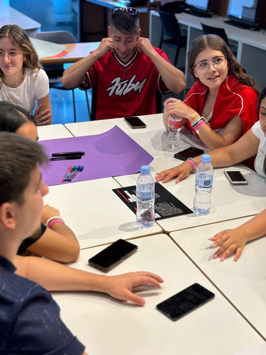 Fundacio.CIC tweet media