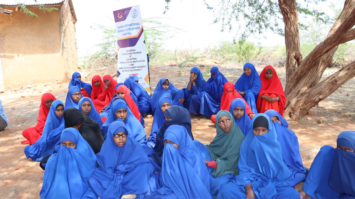 HIWYA_Mandera's tweet photo. HIWYA in partnership with UNICEF Kenya formed, sensitised and distributed sanitary pads to Anti-FGM clubs in 10 schools in Mandera East Sub-County.  This was meant to disseminate Anti FGM messages to the entire school communities. https://t.co/qRhQNC2S6W
