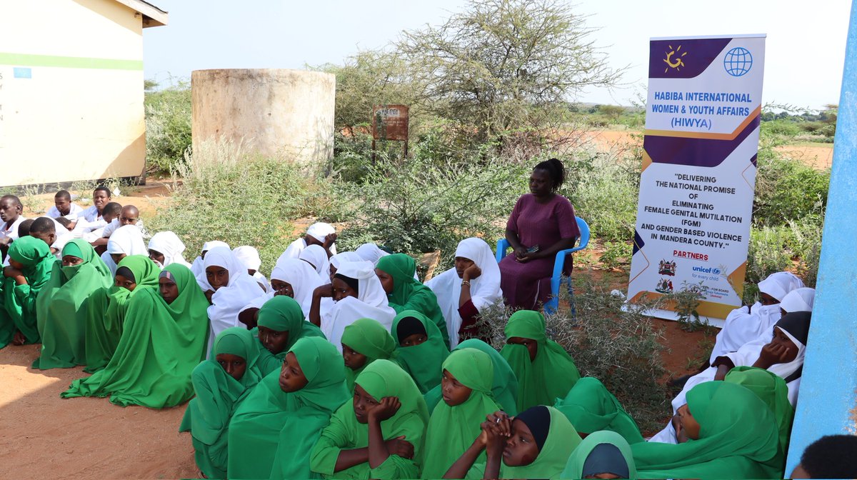 HIWYA_Mandera's tweet photo. HIWYA in partnership with UNICEF Kenya formed, sensitised and distributed sanitary pads to Anti-FGM clubs in 10 schools in Mandera East Sub-County.  This was meant to disseminate Anti FGM messages to the entire school communities. https://t.co/qRhQNC2S6W