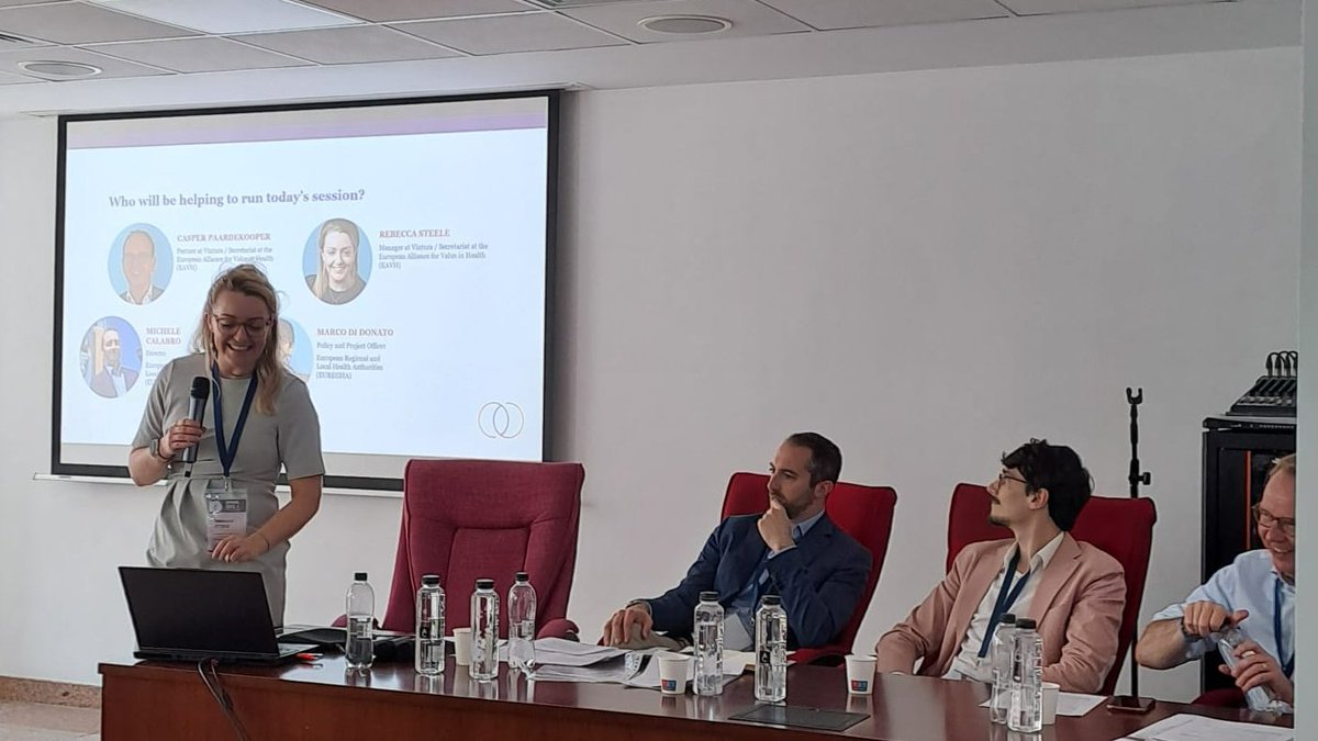 Ms Rebecca Steele opens the session and introduces all of today's speakers! 🗣️
She then explains how this session will be conducted: 40-minute #workshops in random groups to exchange views and opinions! 🤝
<a href="/ValueInHealthEU/">European Alliance for Value in Health</a> #EHMA2024