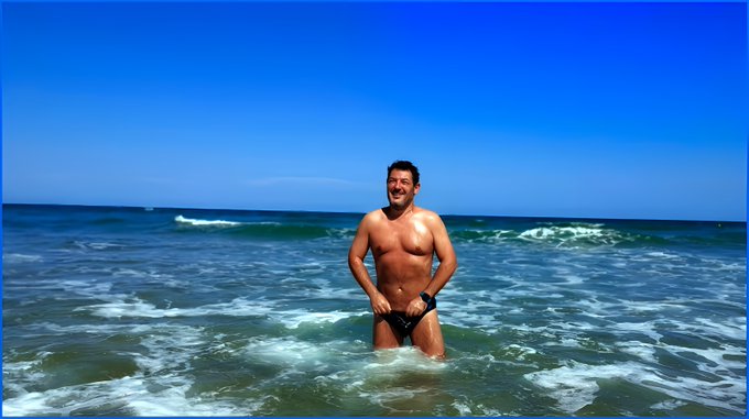 Dinev’s pics and videos