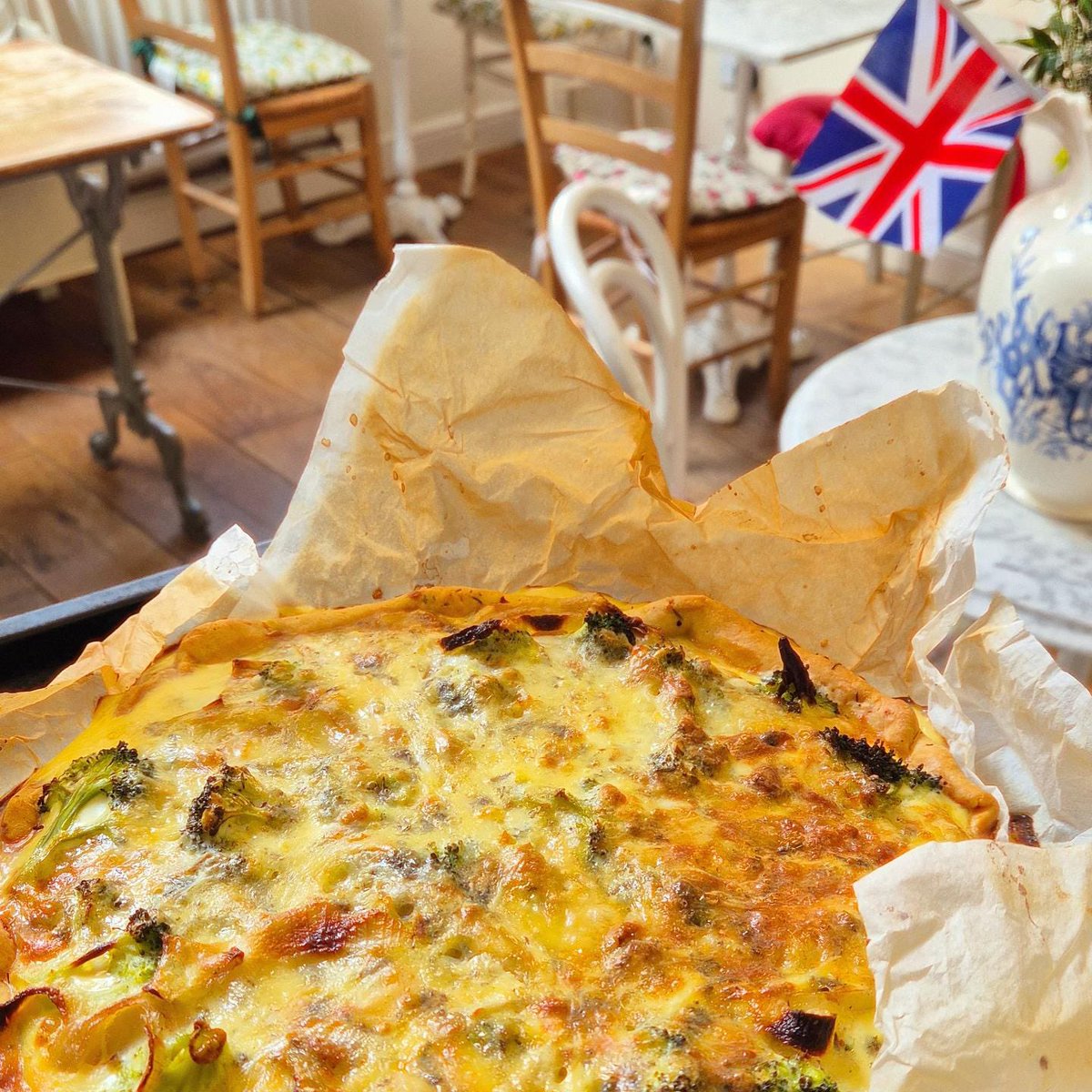 brewerytearooms's tweet photo. Todays menu
•Broccoli and stilton quiche
•Bruschetta with smashed avocado
•Baked potatoes with sour cream and chive mushrooms
•Ploughman's with our homemade pastry
•Paninis
-
-
-
#good #food #foodie #quiche #homemade #walkern #brewerytearooms #herts #hertfordshire https://t.co/Tyshkz3h2P