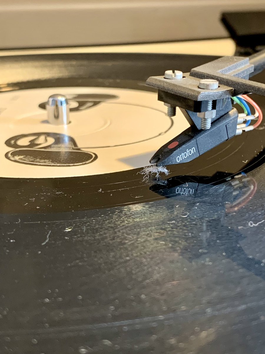 Resurrected my old turntable-now journeying through some 90’s vinyl #nad5120 #fluff