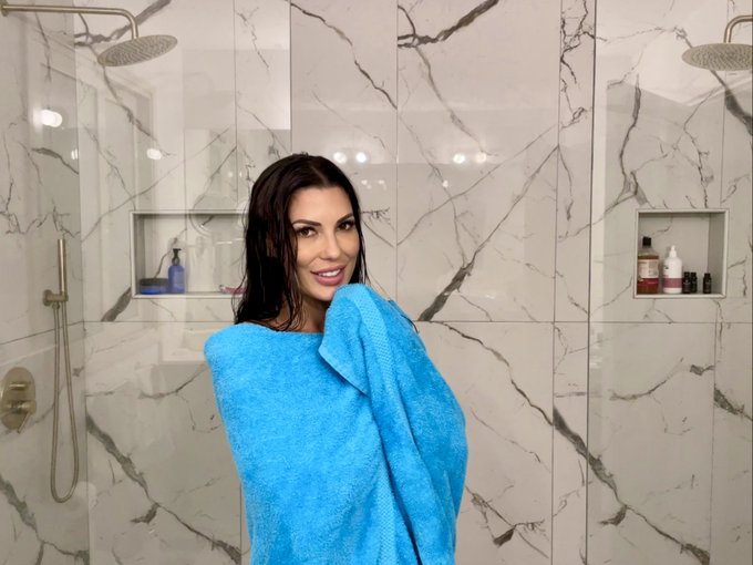 &iquest;Que vas a hacer hoy?☺️ https://t.co/6F59yOxFeO<a href="/tag/mvsales"class="tags"><span>#mvsales</span></a>