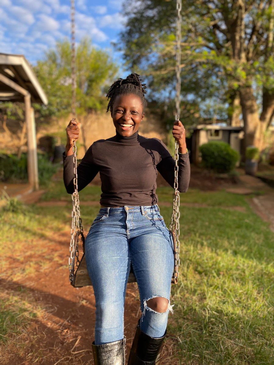 Samoina Codes React-JS tweet media