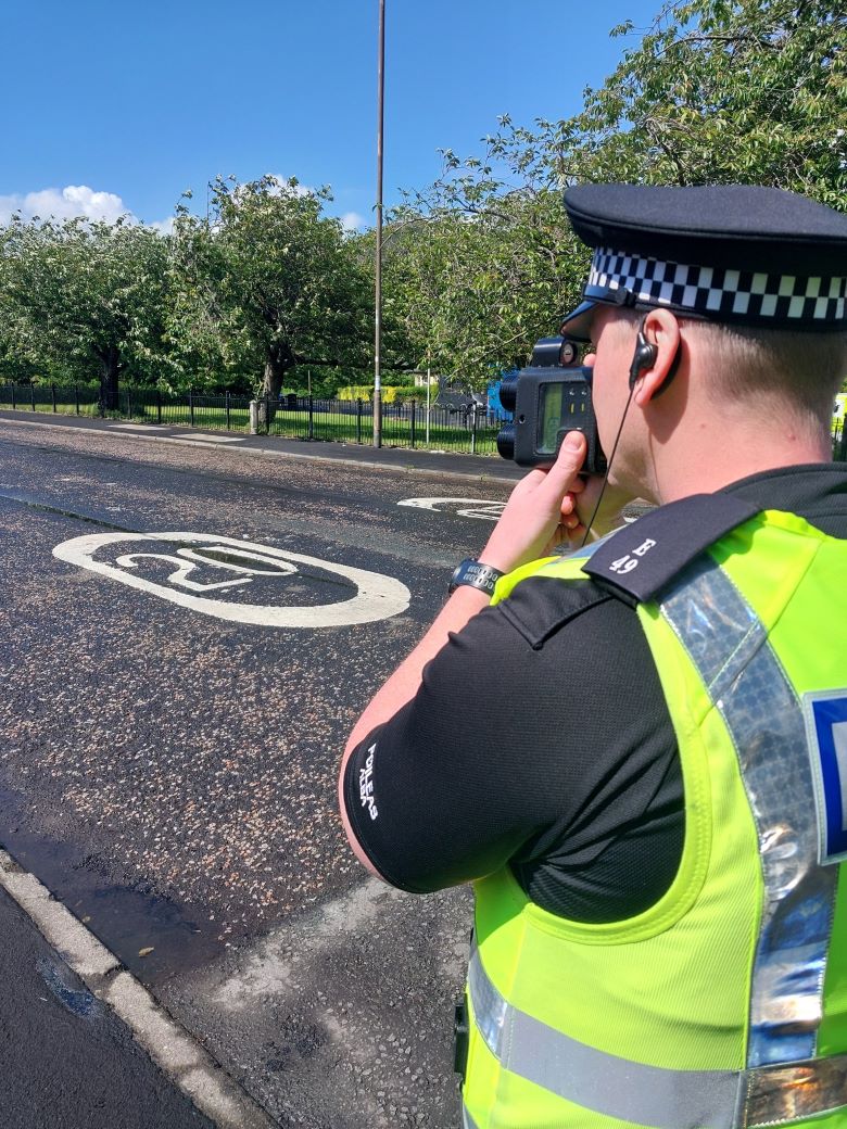 PSOSSEEdinburgh's tweet photo. Following complaints regarding driving in the south-east locality, CPT officers conducted Road Safety Checks at Prestonfield Road, Morningside Drive, South Clerk St &amp; Nicolson St. Two drivers have been reported for Careless Driving. #OpSlowtime #keepingpeoplesafe https://t.co/sUrQG5IMGx