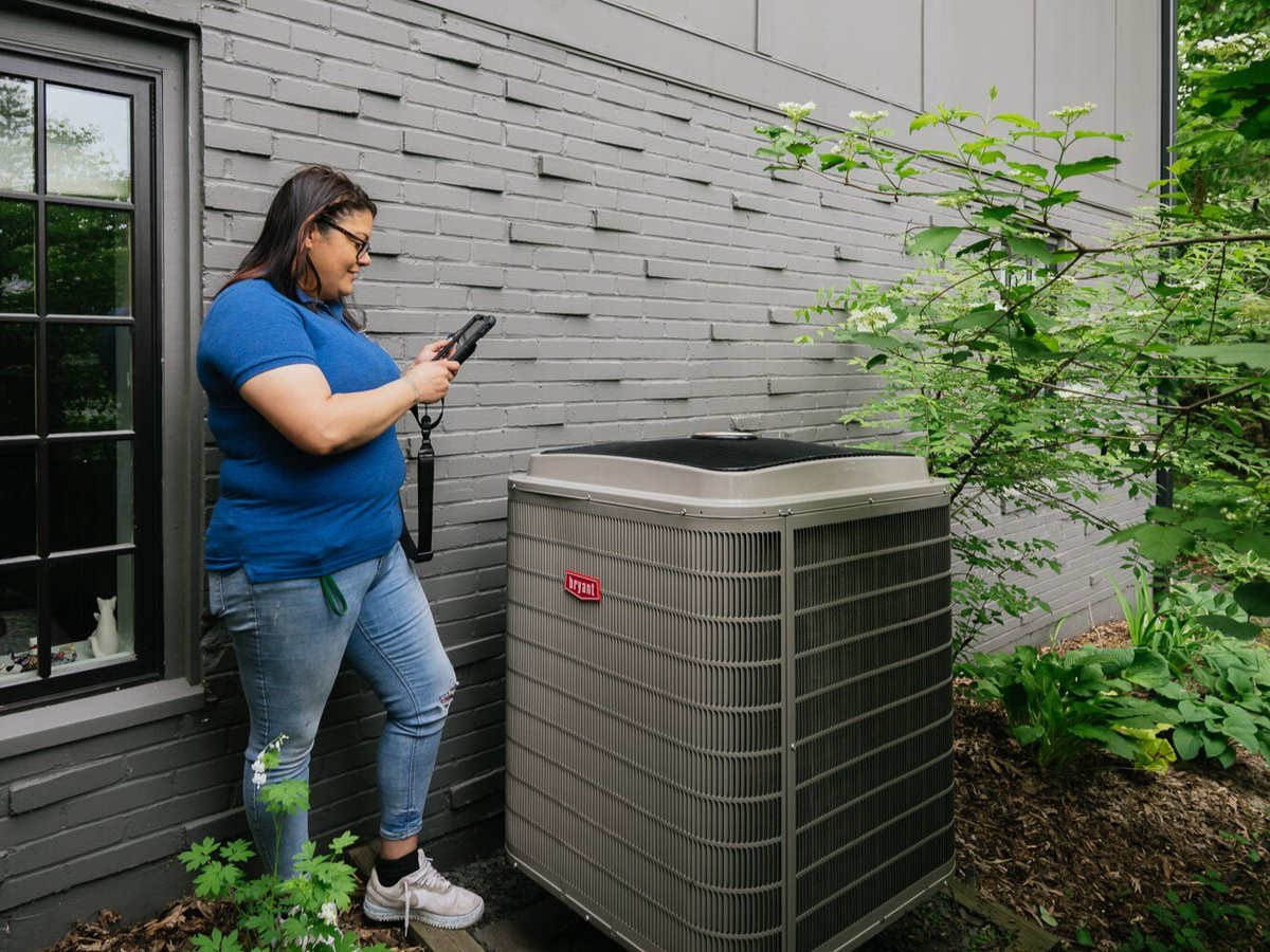 Are you a single-family homeowner looking to reduce your carbon footprint? 🌍👣 CEE is seeking participants for a new study, funded by <a href="/MNCommerce/">MN Dept. of Commerce</a>, to help advance efficiency in home energy systems. Learn more: hubs.ly/Q02zFZy10