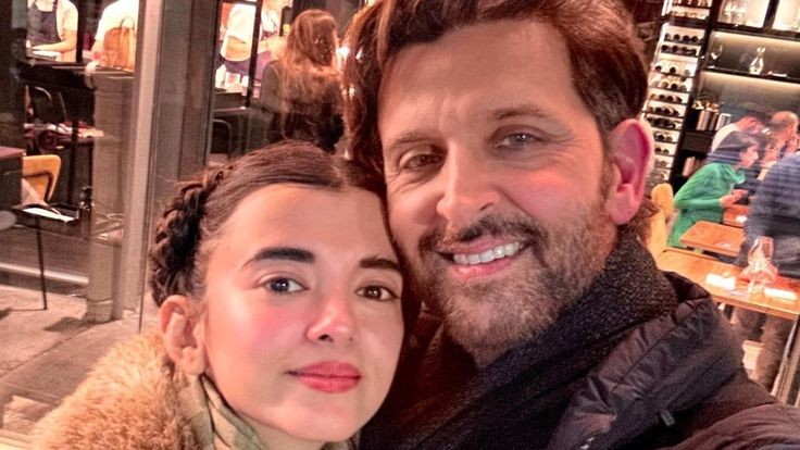 mainak_eco's tweet image. My days are beautiful when I see them smiling together ❤️🔥

#HrithikRoshan𓃵  #SabaAzad