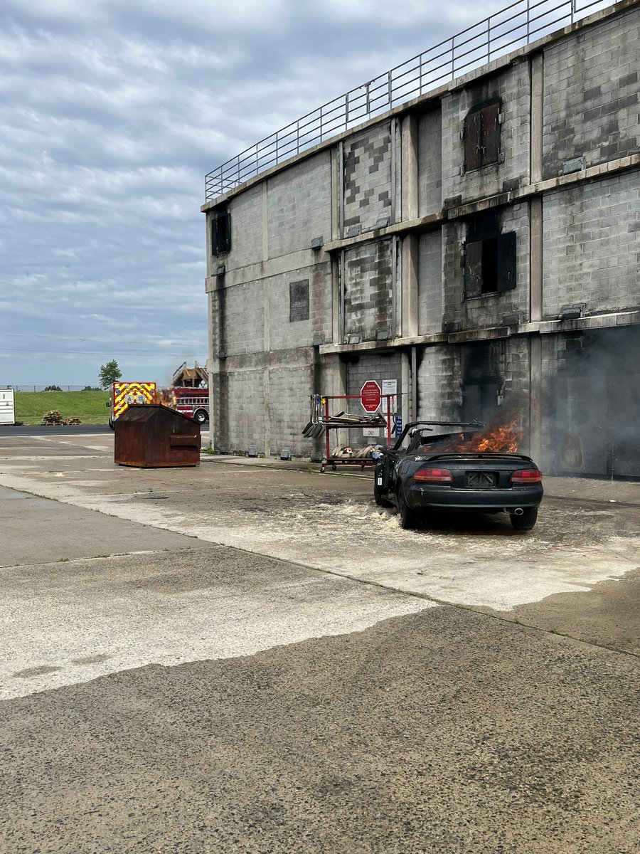 LCFR_DC690's tweet image. Busy day at the @LoudounFire Academy. First burn evolutions for #RC45, @VaFirePrograms Confined Space training, and first day of Apparatus Operator School. #everydayisatrainingday #firefighters