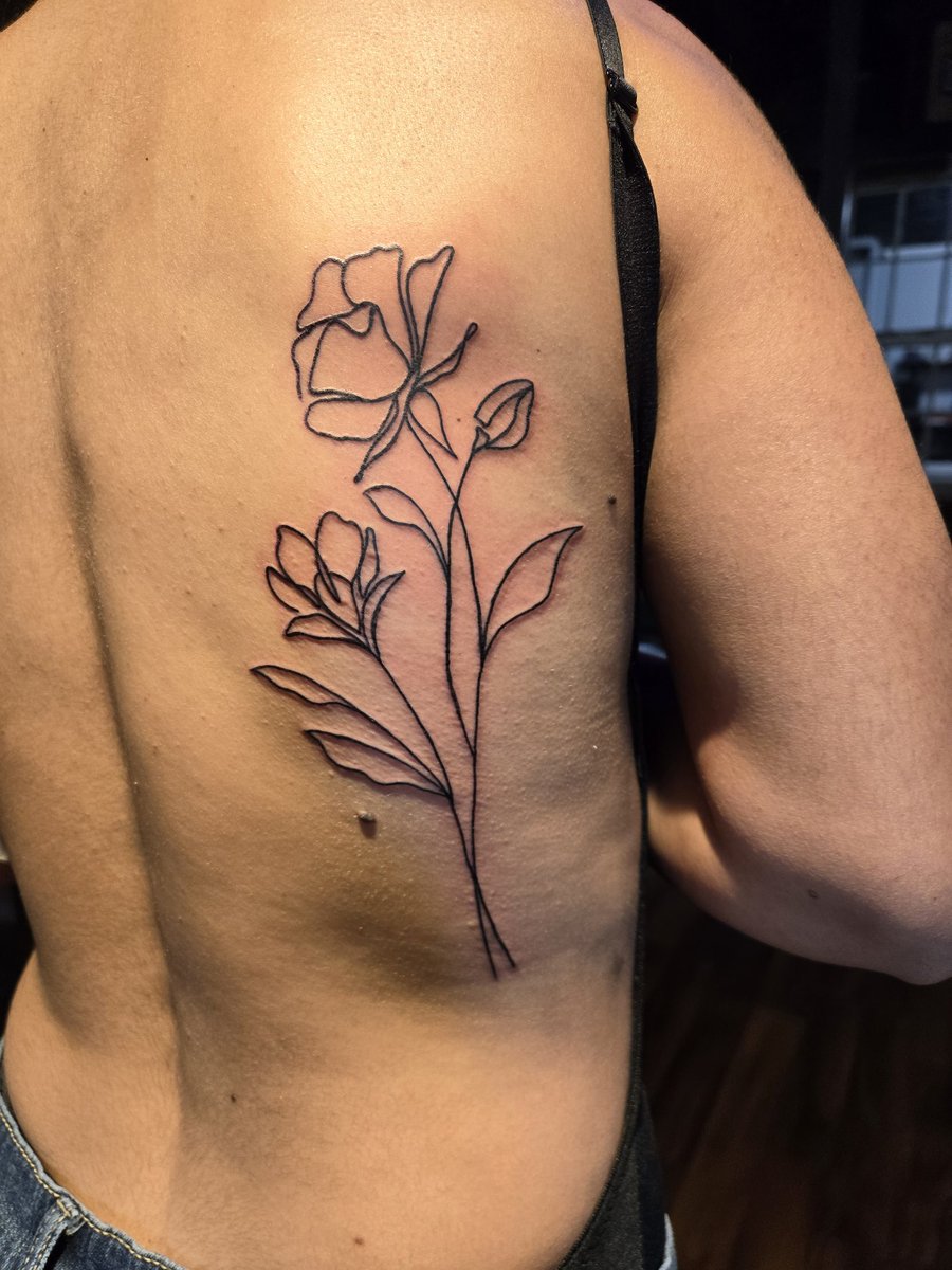 TattoosByBee's tweet photo. One of today's tattoos I did at Bulletts Ink in Mt Airy MD. 
#TattoosByBee #BullettsInk https://t.co/EMOtlleJRz