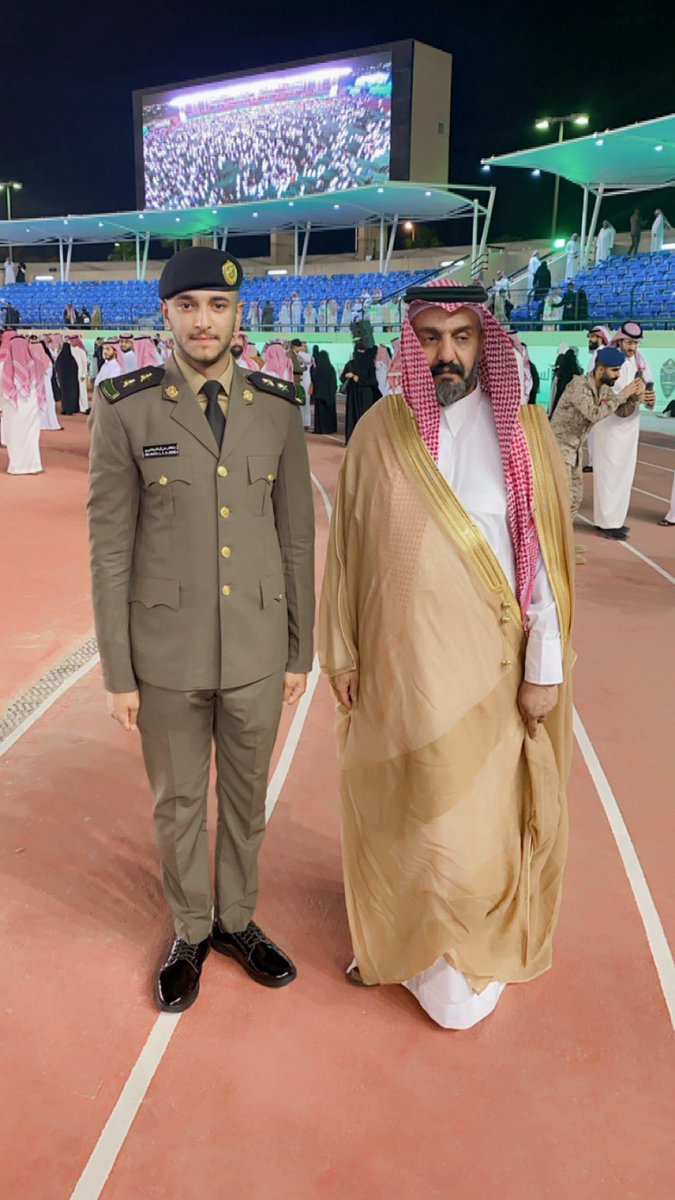 adqezxaaa's tweet photo. ألف مبروك لإبن الأخ المهندس 
ظافر بن علي بن ناشع 
التخرج من من كلية الملك فهد الأمنية برتبة ملازم أول 
وفقك الله لخدمة دينك ومليكك ووطنك https://t.co/cIjxDNl3cL