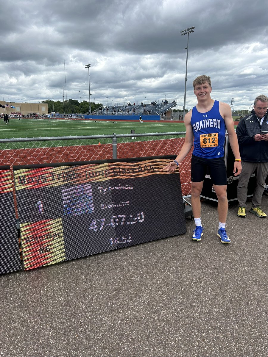 <a href="/Ty_Nelson10/">Ty Nelson</a> state champ and school record!!!  47’7.5”