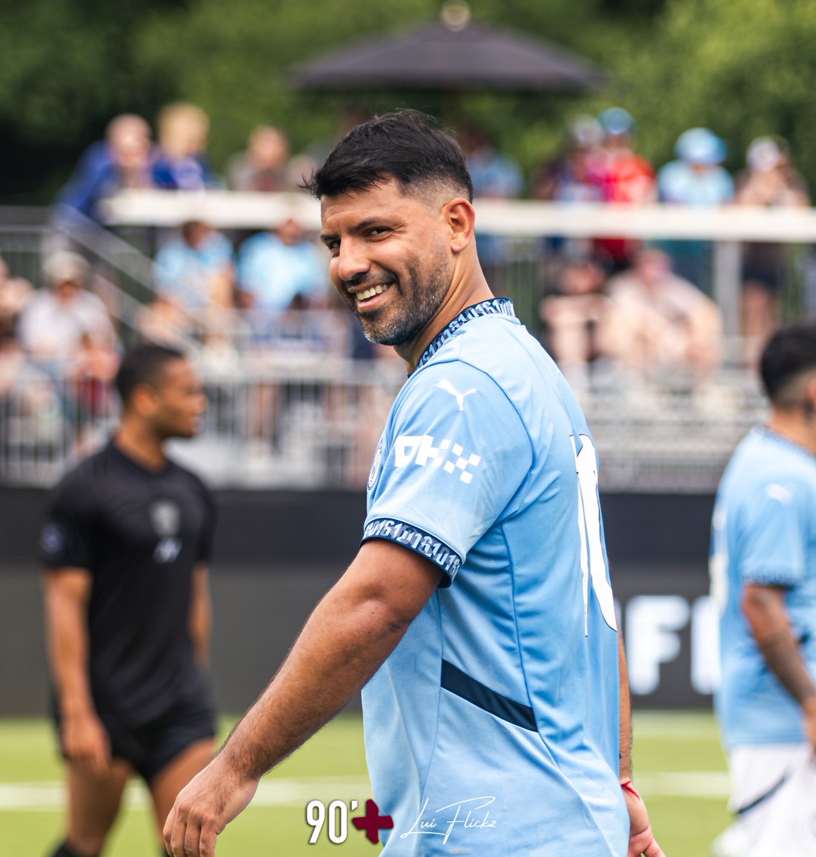 LuiFlickz tweet media