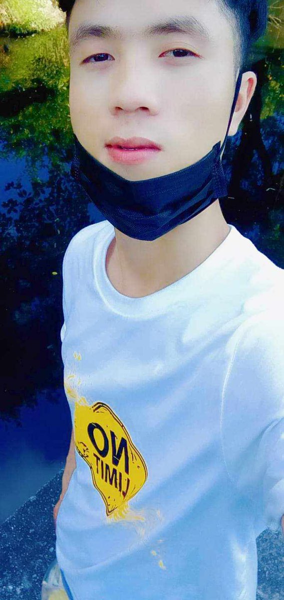AungtunLay45968's tweet photo. ့အိပ္မရ https://t.co/PtPmwR8p4G