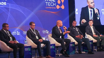 opaisonline's tweet photo. Economia
Baixa literacia digital é um dos maiores desafios
#inovacaotecnologica #baixaliteraciadigital #moztech #opaisonline #opais #gruposoico
https://t.co/YpYGNIbiSz https://t.co/5OJIEnW4yD