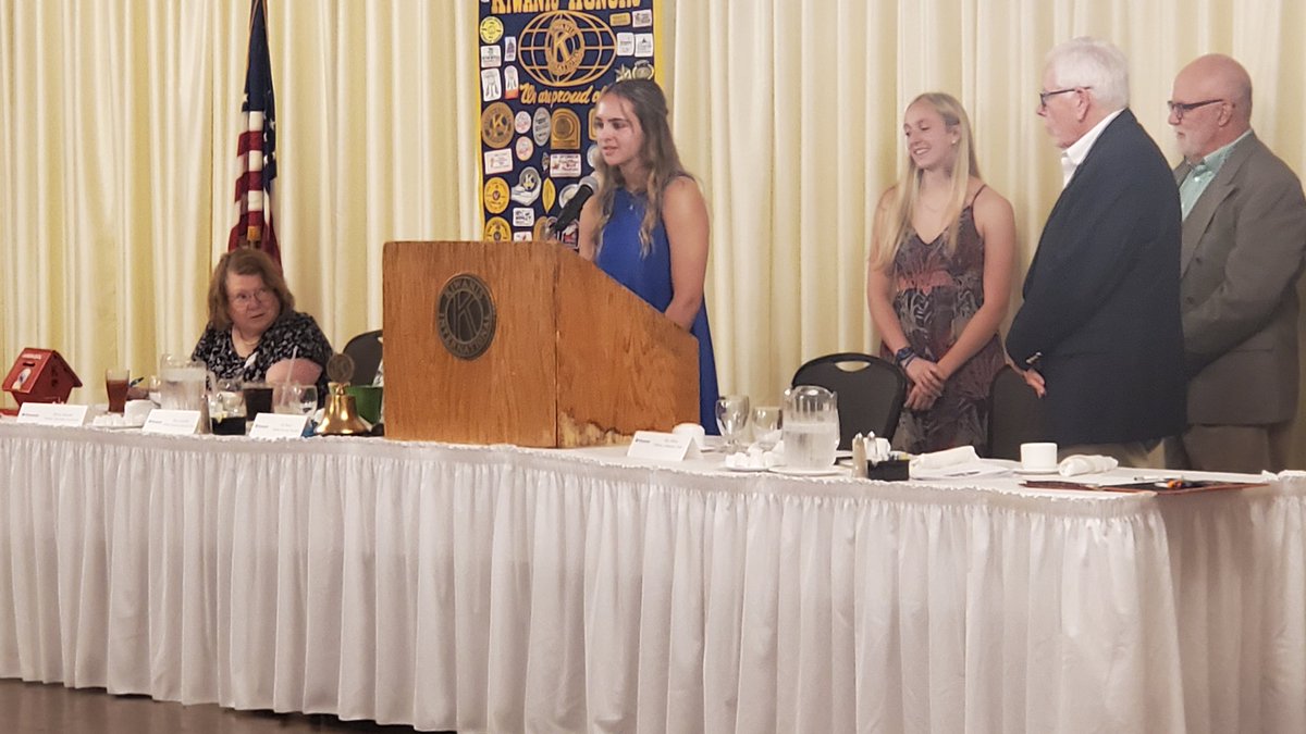Andy Malnoske (@18sportsandy) on Twitter photo Bee Stephens Co-Female Athletes of the Year: <a href="/ClearwaterEllie/">Ellie Clearwater</a>- Elmira High School
*BCANY Section IV AAA co-player of the year in basketball, 14 points per game and co-captain.
<a href="/plittlefield_24/">Payton Littlefield</a> - Thomas A. Edison High School
*Set Edison's all-time girls basketball record at 1,726. Bee Stephens Co-Female Athletes of the Year: <a href="/ClearwaterEllie/">Ellie Clearwater</a>- Elmira High School
*BCANY Section IV AAA co-player of the year in basketball, 14 points per game and co-captain.
<a href="/plittlefield_24/">Payton Littlefield</a> - Thomas A. Edison High School
*Set Edison's all-time girls basketball record at 1,726.