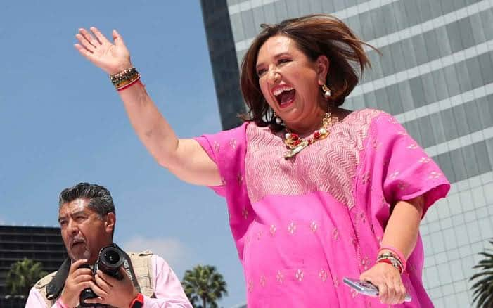 LuisValLe_A's tweet photo. Yo:

 Aprovechando los meses sin intereses de mi tarjeta.
------------------------------------------
Cuando me llega el estado de cuenta. https://t.co/OQzyeDb9Nd