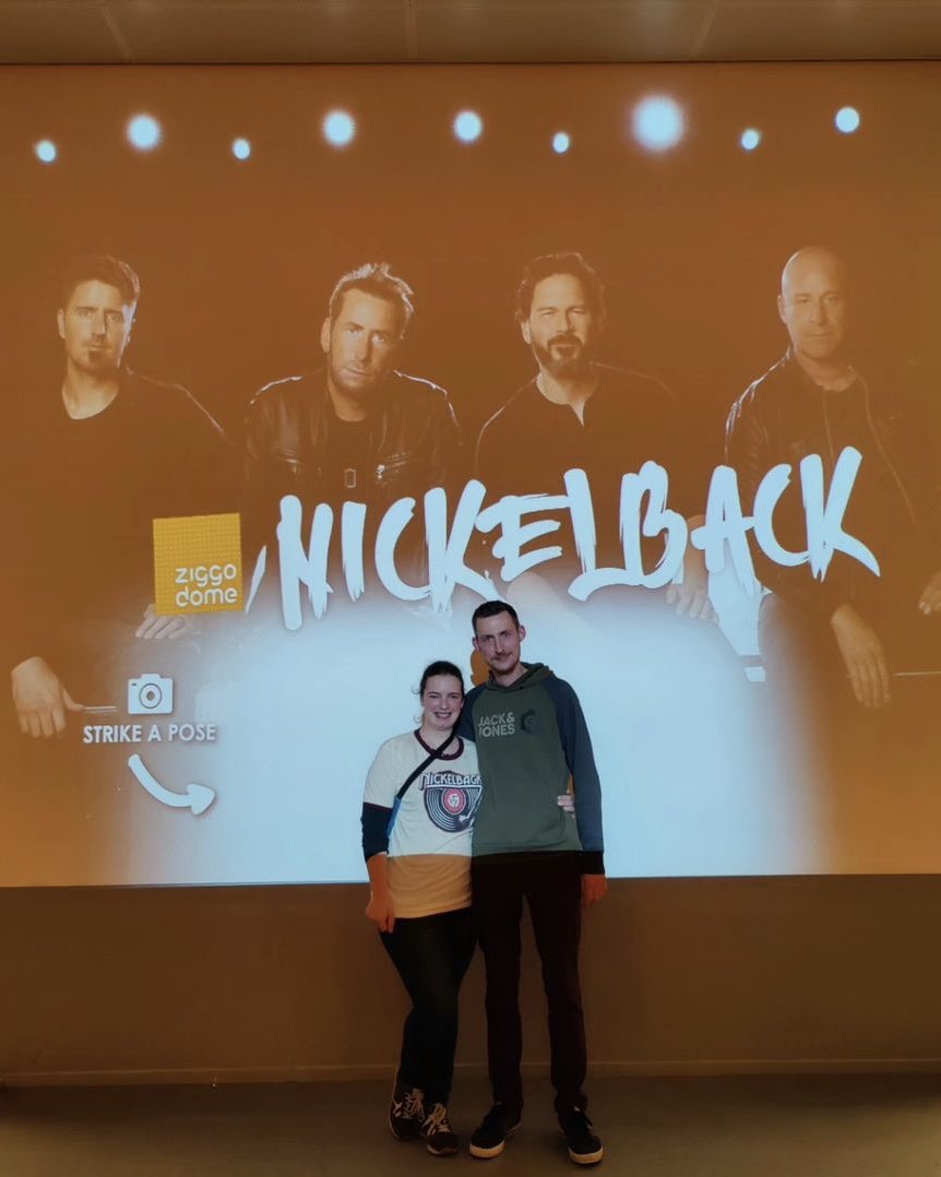 Nickelback's tweet image. 