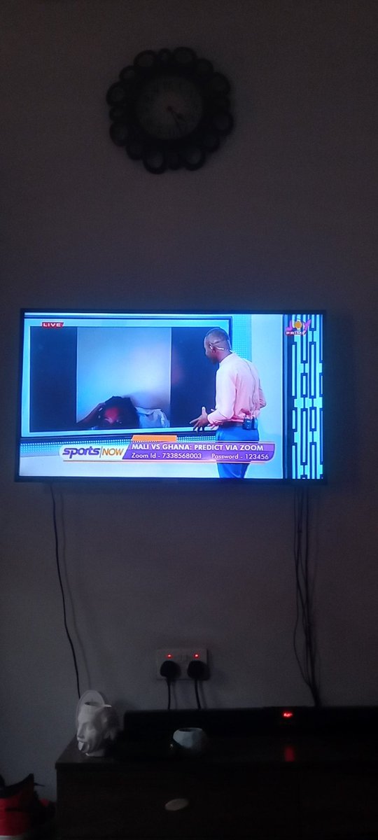 I just love this guy he is so perfect with the way he present the sports news <a href="/JoySportsGH/">#JoySports</a>