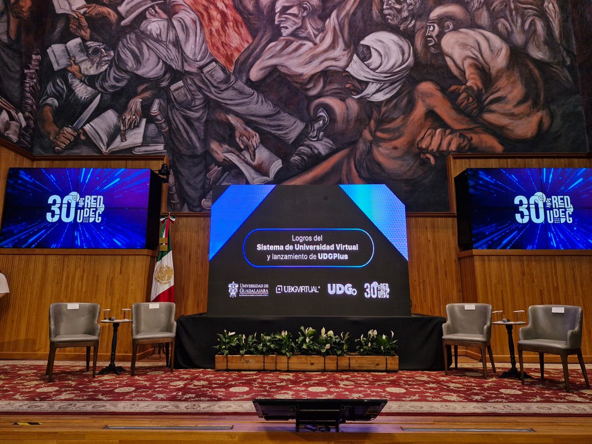 UDGPlus's tweet photo. Estamos a punto de iniciar la presentación de los logros de #UDGVirtual y lanzamiento de #UDGPlus 

Sigue la transmisión en vivo por nuestras redes sociales. https://t.co/wSHxqLZ8mo