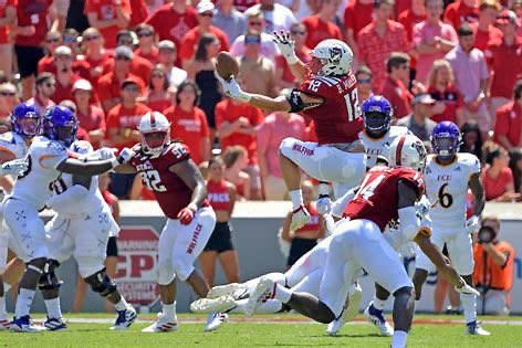 NicholasReddish's tweet photo. Extremely blessed to receive an offer from @PackFootball @31_CoachFAL @CoachQ___ @NCStateRivals @Dj_Mcfadden11 @coach_rank87 @CMines20 @RivalsFriedman @RivalsWardlaw @247recruiting @On3Recruits #GoPack https://t.co/5pOl1eXeBi
