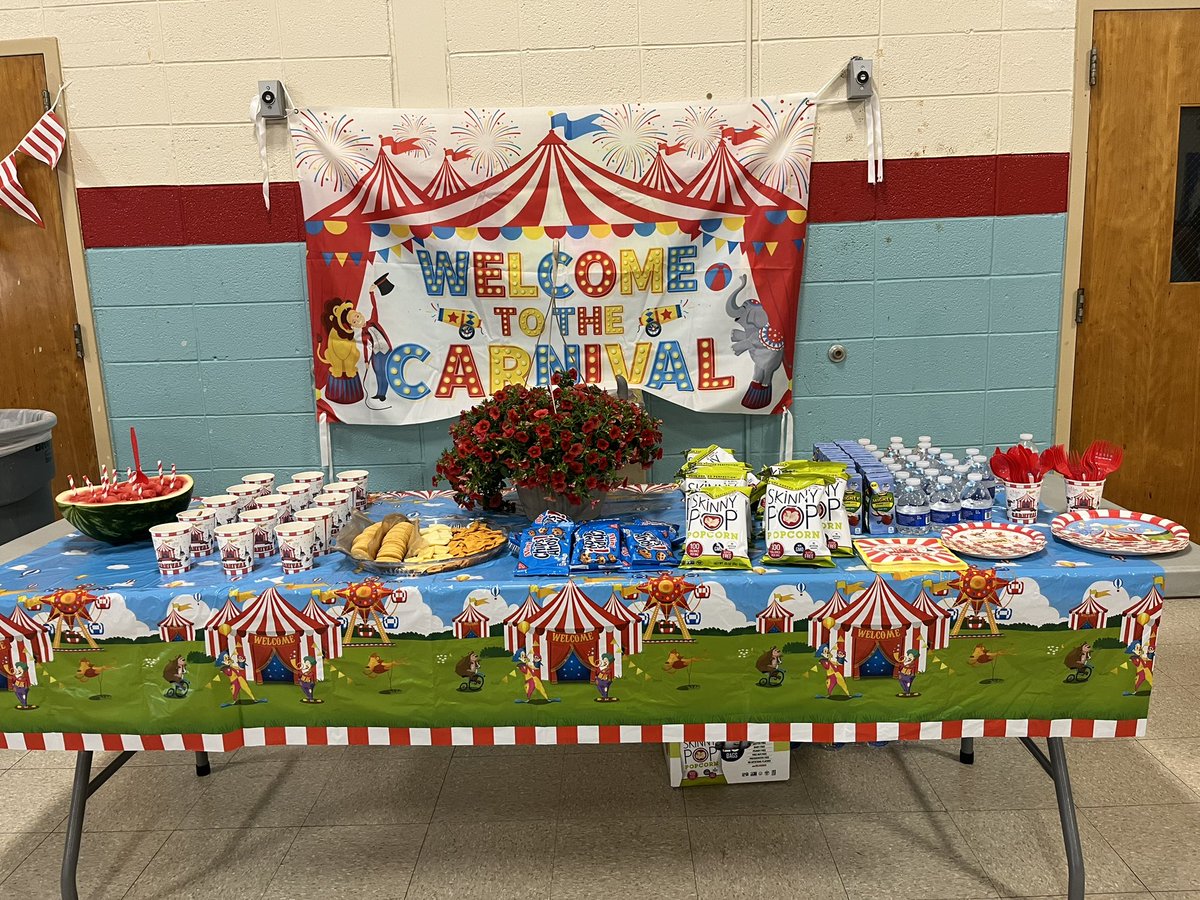 Lisa Davis tweet media