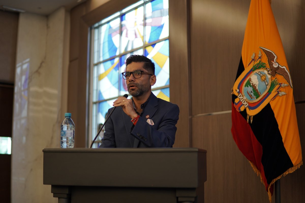 PostgradoUEES's tweet photo. El sábado tuvimos la inauguración de la maestría en Inteligencia de Negocios y Ciencia de Datos cohorte 2024 paralelo A.

¡Les deseamos éxitos en este nuevo reto!

#OrgullosamenteUEES https://t.co/N1GxACkNWa