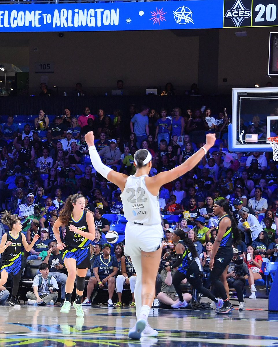 SLAMKicks's tweet image. You’re looking at the first player in WNBA history to drop at least 35 points, 10 boards and five steals in a game. 

This is A’ja Wilson’s world, we’re just living in it. @_ajawilson22