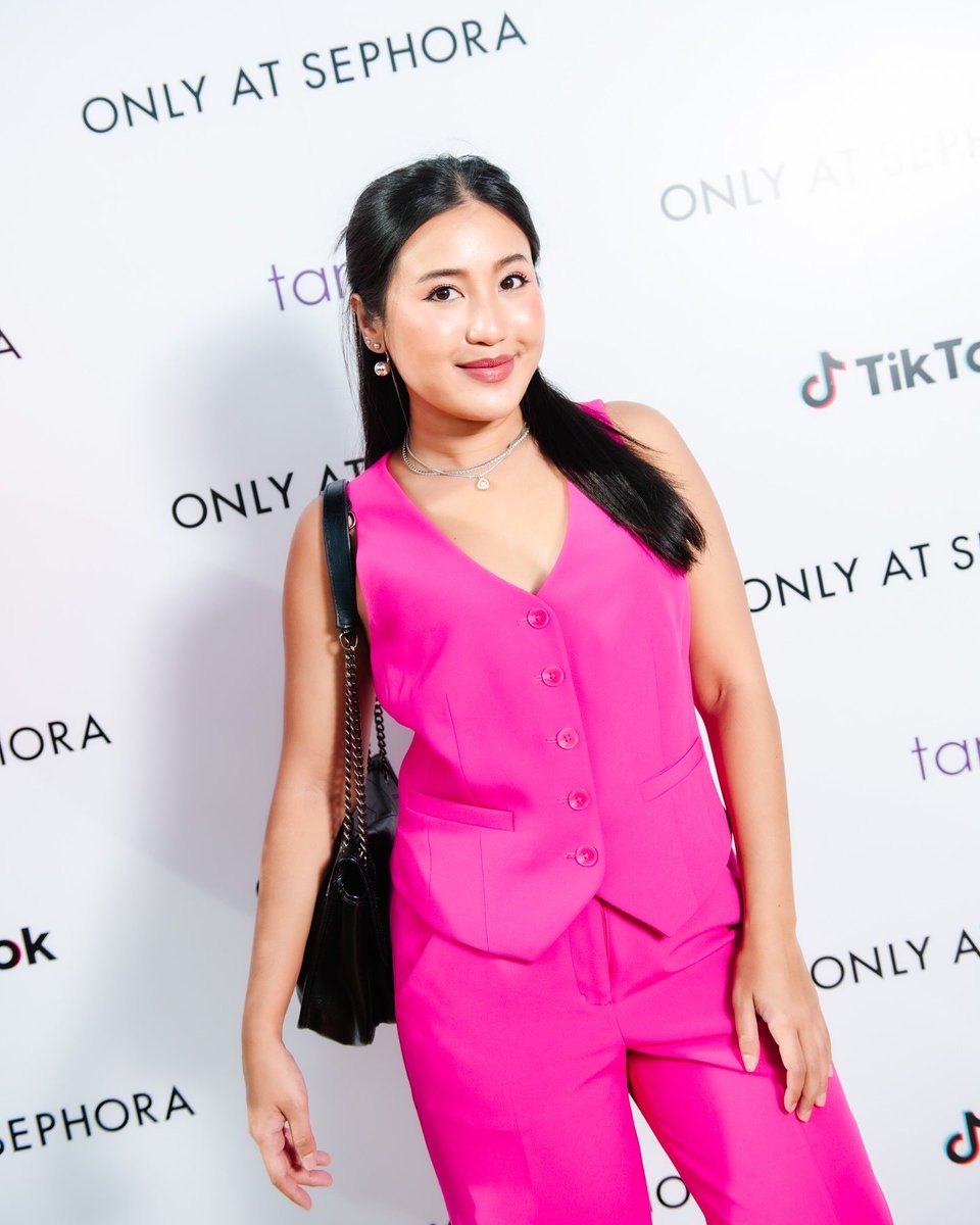 aimmelicious's tweet photo. เพิ่งว่างดูรูปจาก TikTok collab event ที่เราทำกับ Tarte & Sephora
น่ารักนุบนิบมากก สดใส งานนี้เราเน้นเชิญครีเอเตอร์หน้าใหม่มาแรงคนที่ยังไม่เคยเจอกันมาจอยกันในงาน สนุกสุดๆ
ดีใจที่ได้ซัพพอร์ตครีเอเตอร์หลายคนที่ช่องอาจจะยังไม่ได้โตหรืออยู่ในกระแสมาก 💖 You’re seen. #LifeAtTikTok https://t.co/DeohbD0UOO