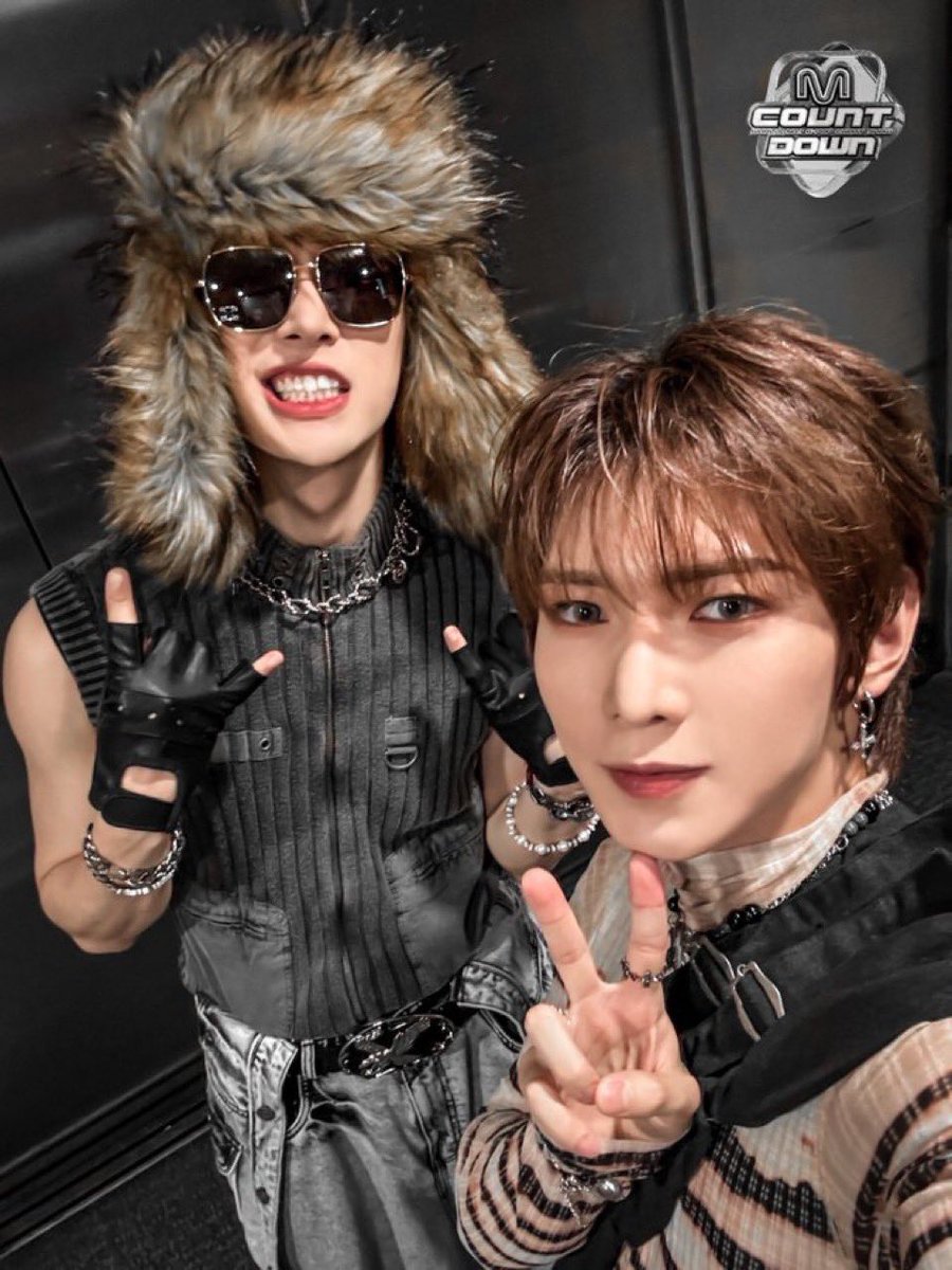 minsangomp's tweet image. STAND UP EVERYONE