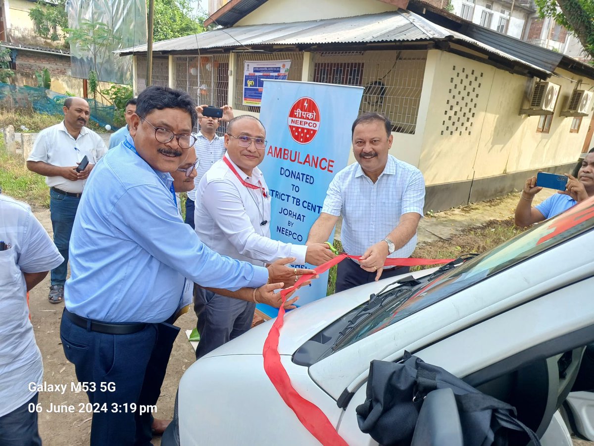 NhmJorhat's tweet photo. NEEPCO,India handing over ceremony of Ambulance cum Multi utility Vehicle to the District Health Society(TB/NTEP) of Jorhat in the presence of the ADC(H)Pankaj Bora Jorhat,NEEPCO Representatives Mr Arup Saikia, CGM, &amp; Mr.Tailukya Bordoloi,GM, SDM&amp;HO,School Health,DTO &amp; DSO,IDSP. https://t.co/wwer1mS5FI