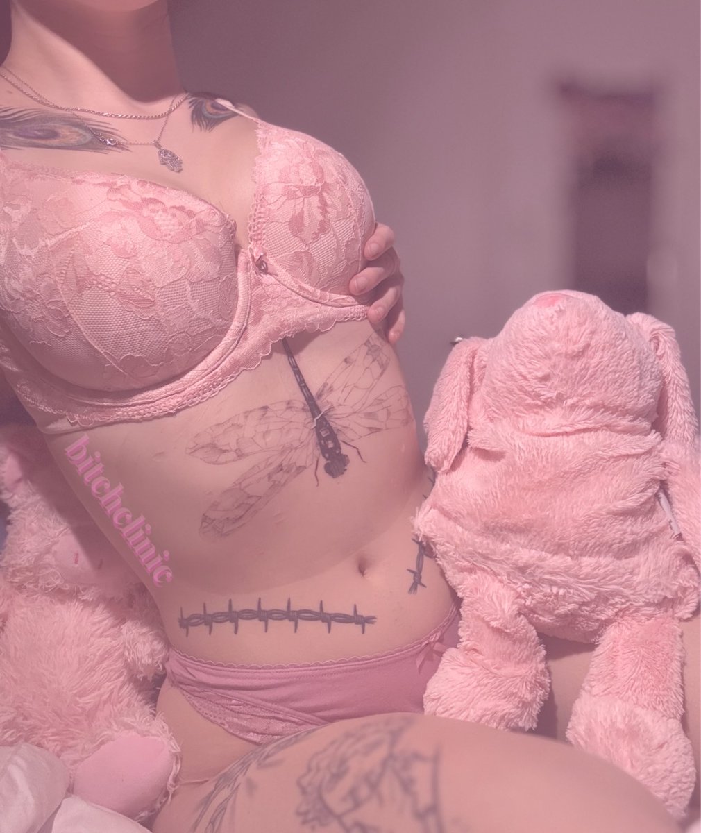 his prettiest play toy 🫧🎀

♡︎&amp;↻