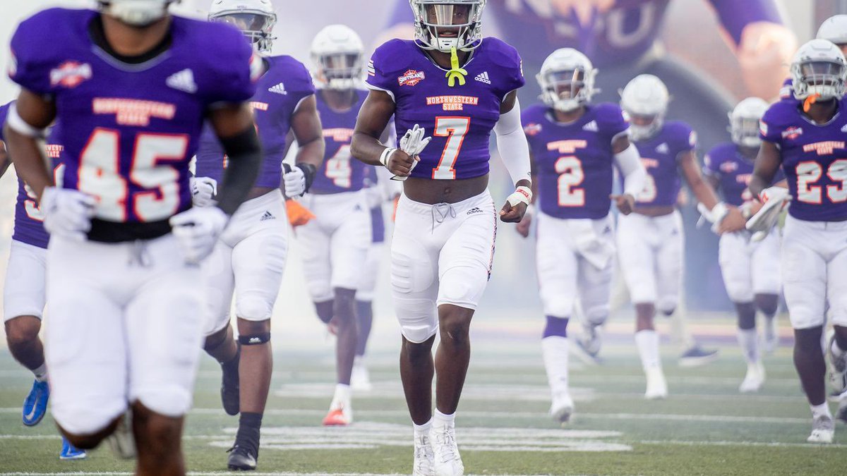 RjReedus's tweet photo. After a great call with @TheCoach_G and @BlaineMcCorkle I am blessed to receive an offer from @NSUDemonsFB !
@WRAB50 
@carrier_teddy 
@CoachKeggins https://t.co/m3wRvbVypo