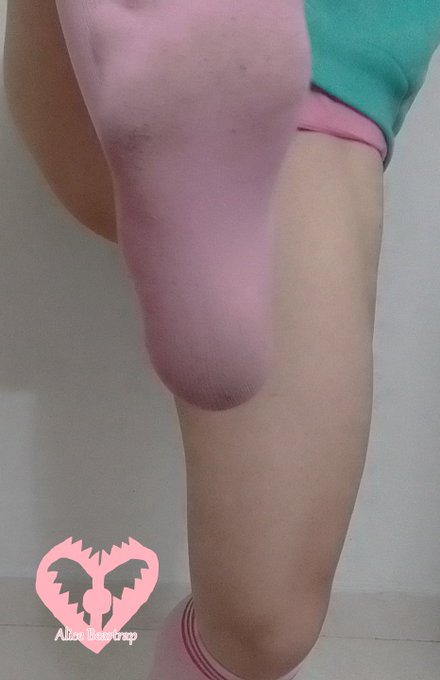 Just a little lick ;3 #Femboy #Feet #feetworshi̇p #kneesocks https://t.co/GVMThRq9vg<a href="/tag/femboy"class="tags">#Femboy</a><a href="/tag/feet"class="tags">#Feet</a><a href="/tag/feetworshi%CC%87p"class="tags">#feetworshi̇p</a><a href="/tag/kneesocks"class="tags"><span>#kneesocks</span></a>