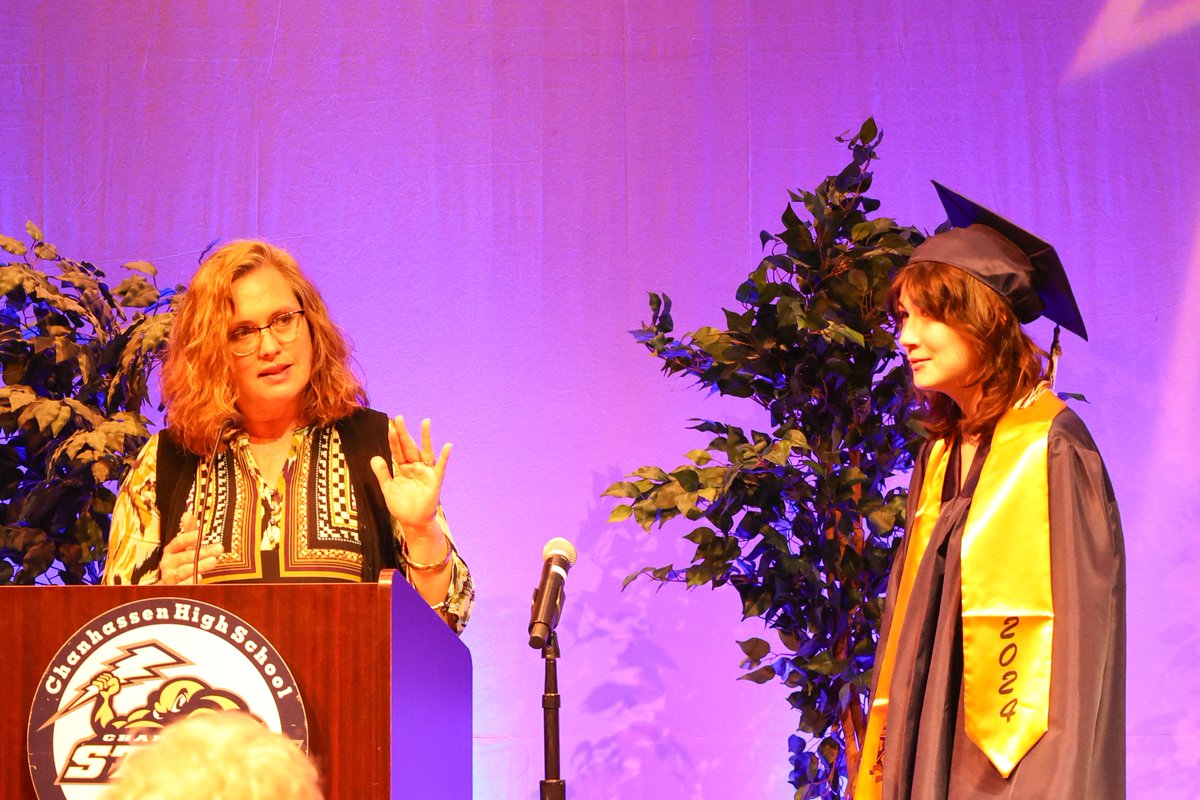 E Carver Co Schools tweet media