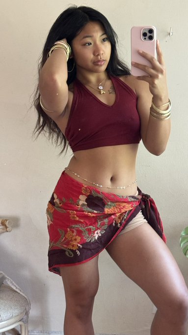 island girl summer 🌺 https://t.co/Sr4PPInnz5