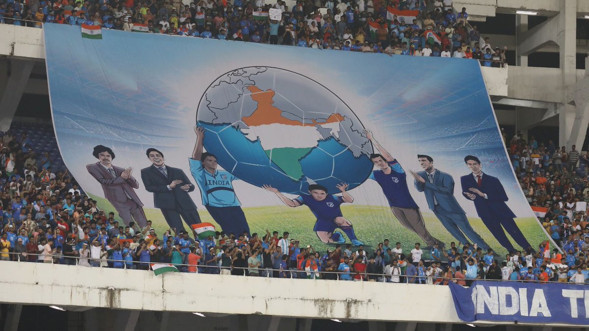 #SunilChhetri #Football 

IN PICS: An emotional goodbye to one of #Indianfootball's all-time greats. 

📸: <a href="/HEYPARTHA/">PARTHA PAUL</a>

FULL GALLERY: indianexpress.com/photos/sports-…
