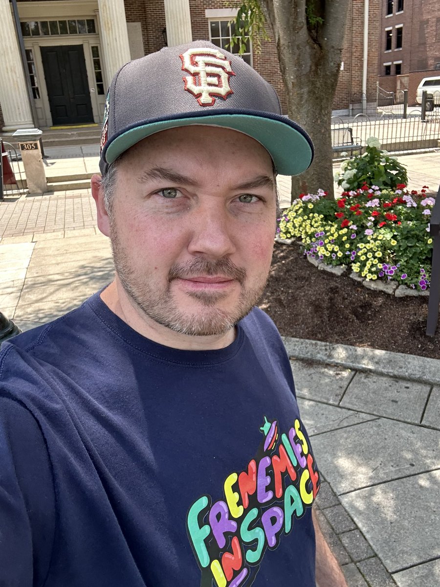 Decided to represent today. 🖖💚