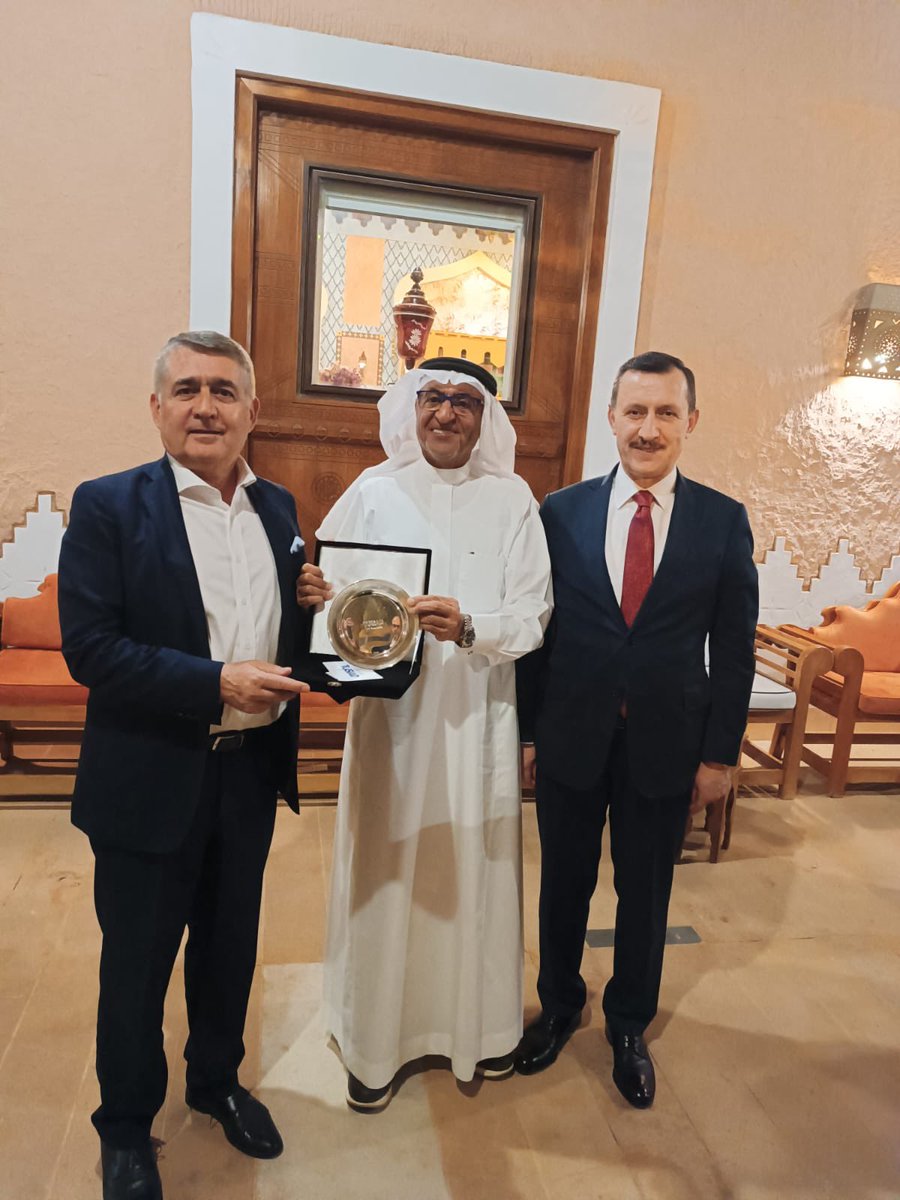 TÜSİAD tweet media